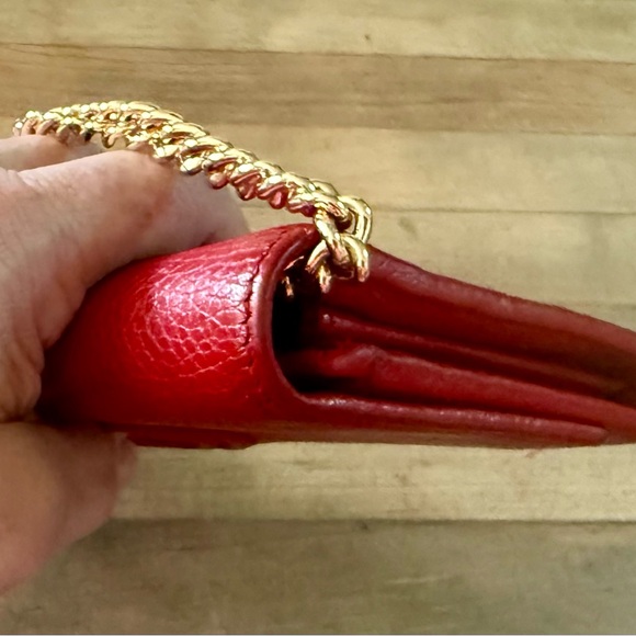 Gucci Red Pebbled Leather Soho Long Wallet w Gold Chain - Picture 9 of 15